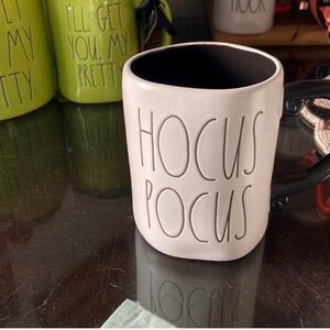 3 for $38 🛍️🛍️ NWT Hocus Pocus Victorian handle coffee mug